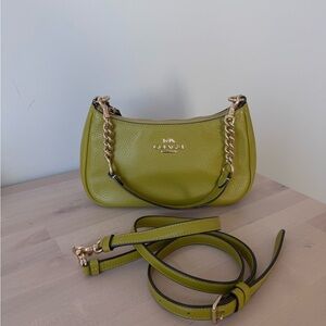 Coach Green Leather Shoulder Bag with Gold Chain